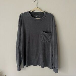 Abercrombie and Fitch Essentials Long Sleeve Men’s Tee Large
